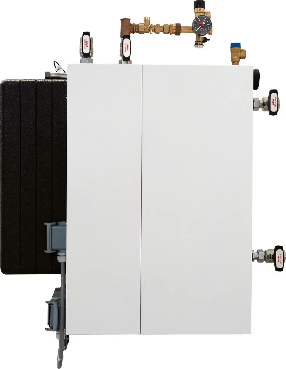 Wandmontierter Bosch-Solarwarmwasserbereiter mit integrierten Anschlüssen und Druckmanometer, ausgestattet für die zentrale Warmwasserbereitung.